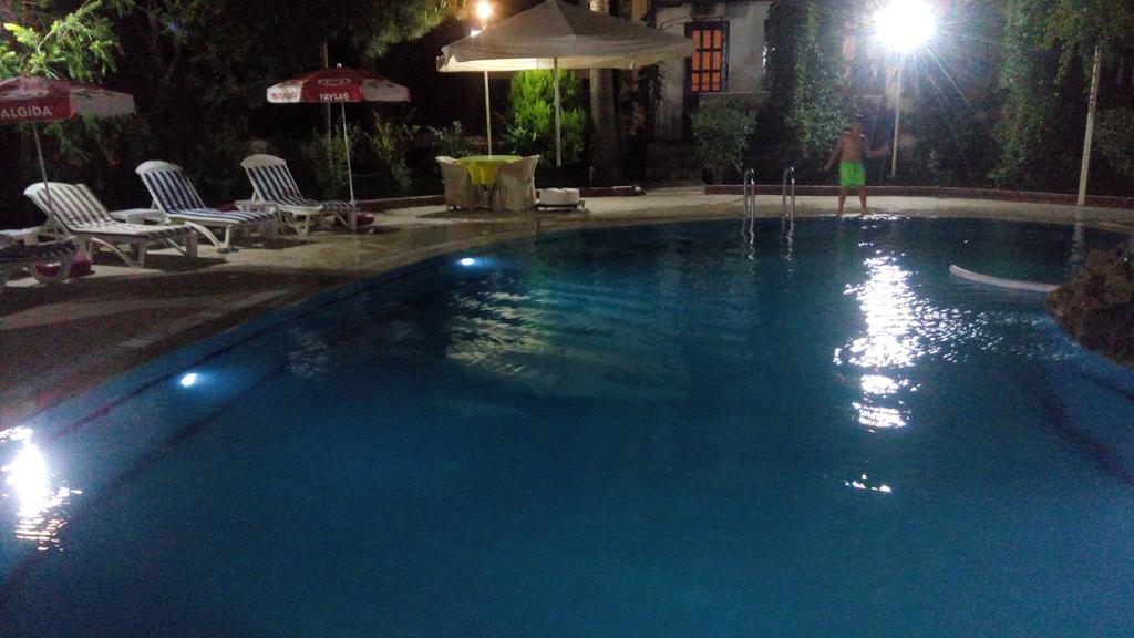 Erciyes Apart Hotel Fethiye Exterior photo