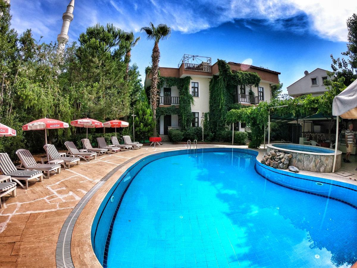 Erciyes Apart Hotel Fethiye Exterior photo